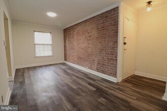 6010 Westchester Park Dr in College Park, MD - Building Photo - Building Photo