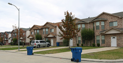 Champions Valley Townhomes in Houston, TX - Building Photo - Building Photo