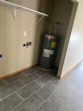 4202 Storm Ave-Unit -#1 in Yakima, WA - Building Photo - Building Photo