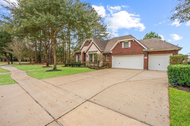 property at 31114 Lakeview Bend Ln