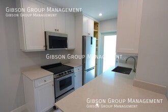 631 NE 17th Way in Fort Lauderdale, FL - Building Photo - Building Photo