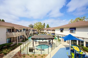 La Jolla Canyon Apartments