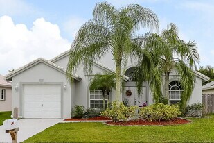 1912 Oak Berry Cir in Wellington, FL - Building Photo