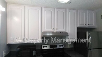 209 7th St S in Jacksonville Beach, FL - Building Photo - Building Photo