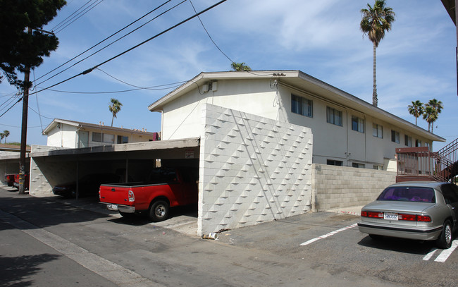 3921-3931 Saviers Rd in Oxnard, CA - Building Photo - Building Photo