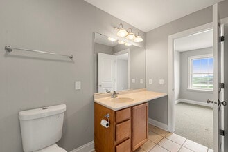 412 N Grainger Ln in Cortland, IL - Building Photo - Building Photo