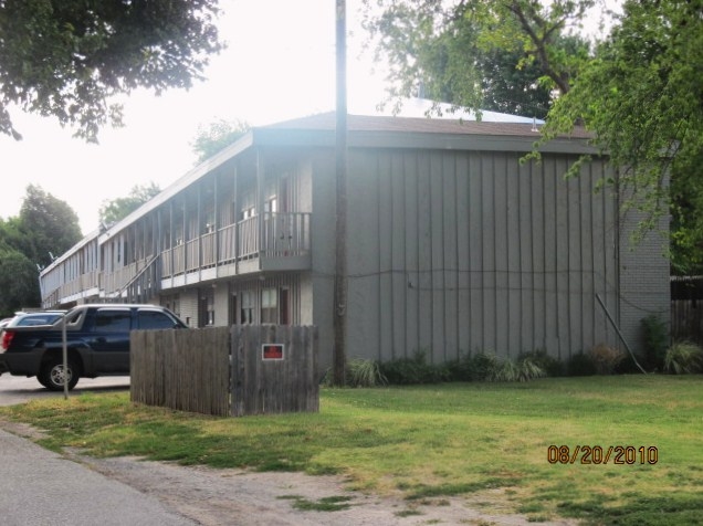 Stonebridge Apartments in Bethany, OK - Foto de edificio - Building Photo