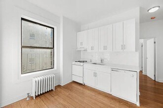 619 E 5th St in New York, NY - Foto de edificio - Building Photo