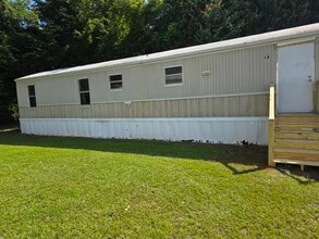 326 Orange St in Darlington, SC - Building Photo - Building Photo