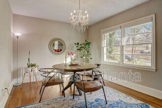 1661 Brewer Blvd SW in Atlanta, GA - Building Photo - Building Photo