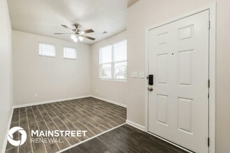 6041 Edgemont Way in Shelbyville, KY - Building Photo - Building Photo