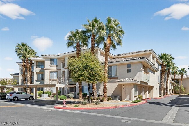 7127 S Durango Dr in Las Vegas, NV - Building Photo - Building Photo