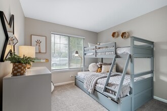 Windbrooke Crossing in Buffalo Grove, IL - Building Photo - Building Photo