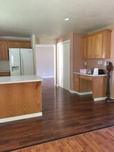 13918 NE 78th St in Vancouver, WA - Foto de edificio - Building Photo