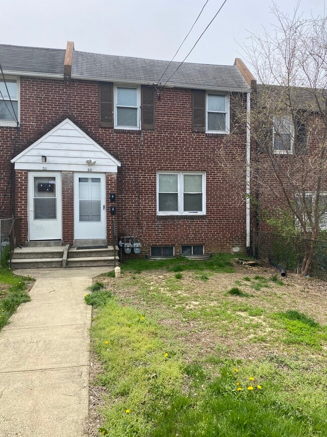 32 Elsmere Blvd, Unit 32 Elsmere Blvd