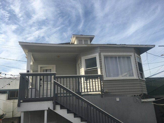 51 Paloma Ave, Unit B