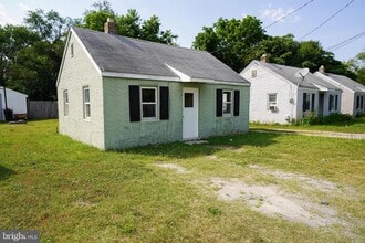1004 Delaware Ave in Salisbury, MD - Building Photo - Building Photo