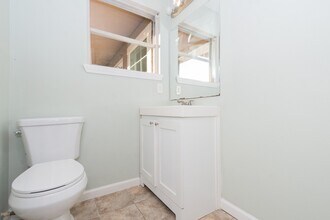 3707 Meadowlake Rd in Pasadena, TX - Building Photo - Building Photo