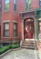 10 Wellington St in Boston, MA - Building Photo