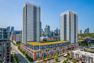 One Park Place – North in Toronto, ON - Building Photo