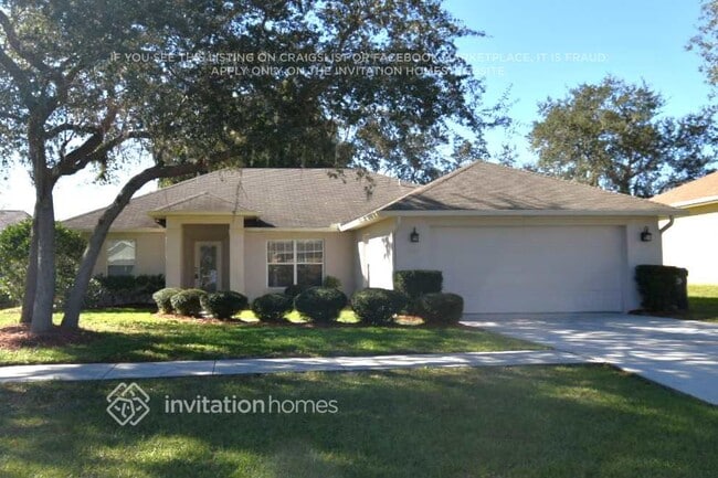 property at 5528 Oak Hollow Dr