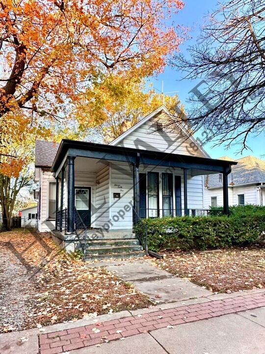 1141 S 4th St in Terre Haute, IN - Building Photo