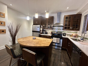 36 Coxwell Av in Toronto, ON - Building Photo - Building Photo