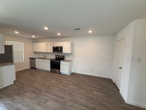 12010 William Trails Cir in Willis, TX - Building Photo - Building Photo