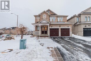 338 Golden Orchard Rd in Vaughan, ON - Building Photo