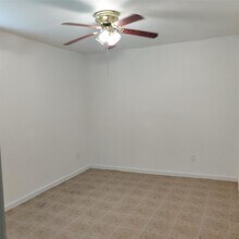 919 Oak Meadows St in Houston, TX - Building Photo - Building Photo