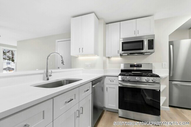 property at 324 W 3rd St