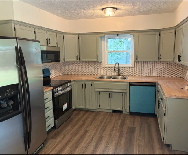 2629 E Grand St in Springfield, MO - Building Photo - Building Photo