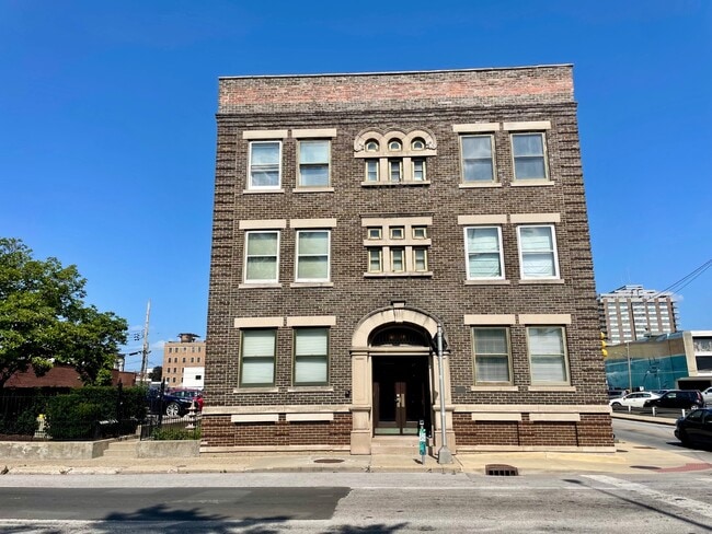 property at 801 N Pennsylvania St
