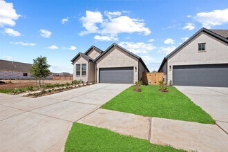 1935 Waters Branch Dr in Sienna, TX - Building Photo - Building Photo
