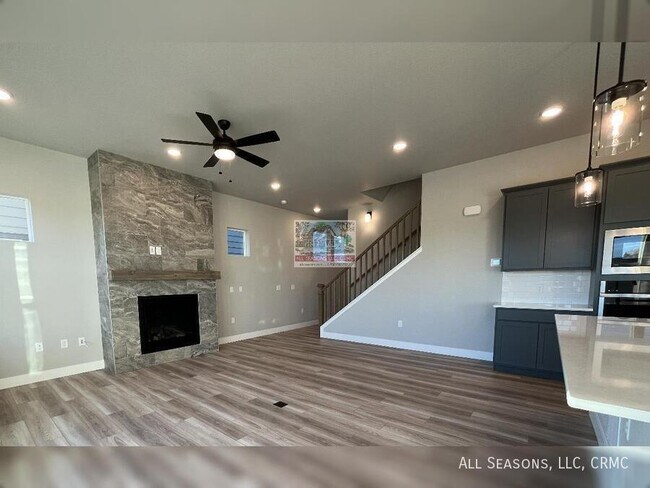 4615 Peak Crst Vw in Colorado Springs, CO - Building Photo - Building Photo