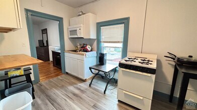 834 Warren St in Hudson, NY - Building Photo - Building Photo