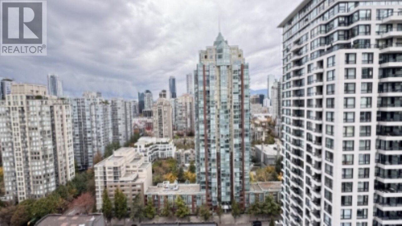 977-2977 Mainland St in Vancouver, BC - Building Photo