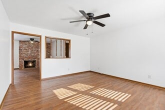 1317 E Sunset St in Springfield, MO - Building Photo - Building Photo