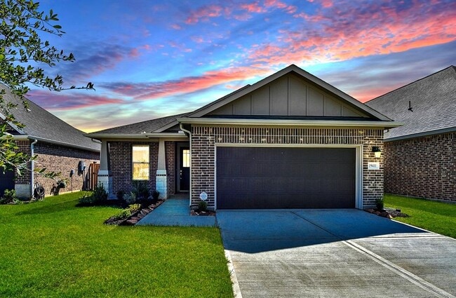 property at 19411 Hillside Pasture Ln