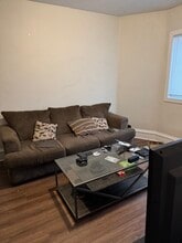 1035 12th Ave SE, Unit #1 in Minneapolis, MN - Foto de edificio - Building Photo