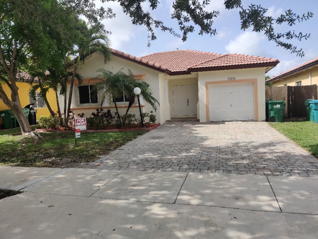 11254 SW 231st Ln in Miami, FL - Building Photo - Building Photo