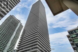 70 Annie Craig Dr in Toronto, ON - Building Photo