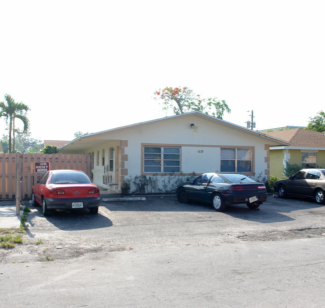 1026-1028 NW 3rd Ave in Fort Lauderdale, FL - Building Photo - Building Photo