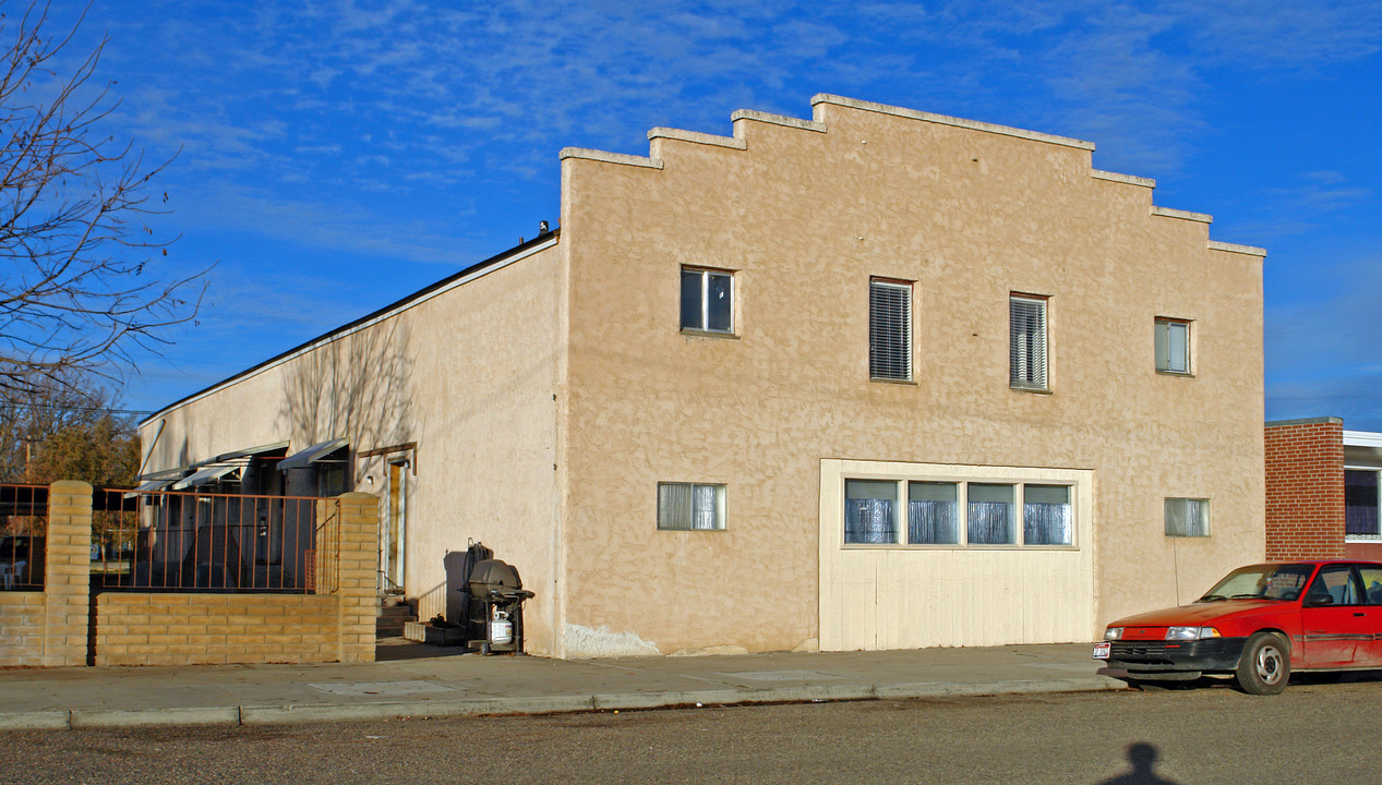 114 S Plymouth Ave in New Plymouth, ID - Building Photo