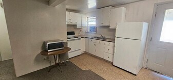 165 W 250 N in Elmo, UT - Building Photo