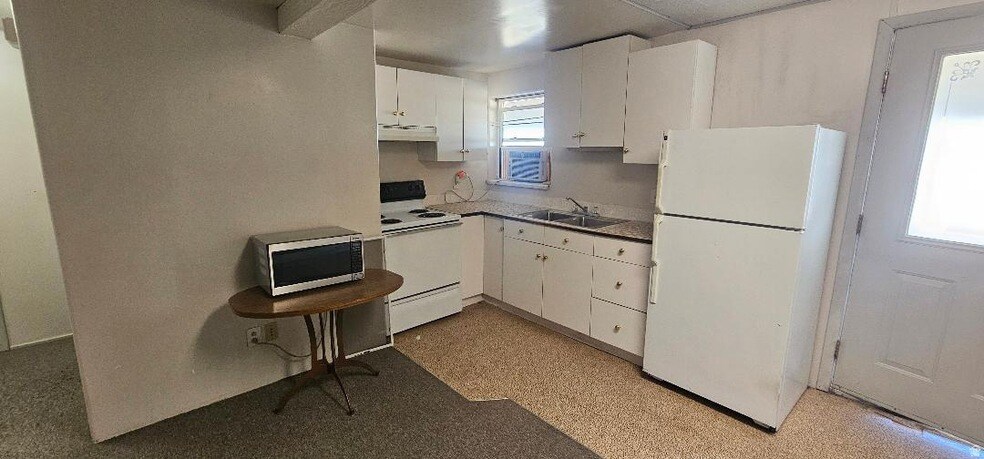 165 W 250 N in Elmo, UT - Building Photo