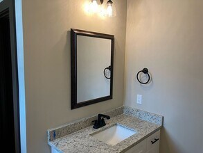 696 Village Dr in Opelika, AL - Building Photo - Building Photo