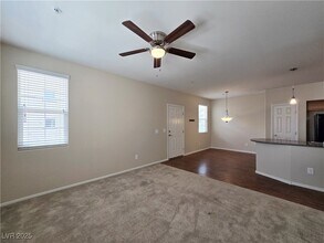 50 Aura de Blanco St in Henderson, NV - Building Photo - Building Photo