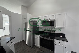 2 Swamp Fire Ct in Greenville, SC - Building Photo - Building Photo