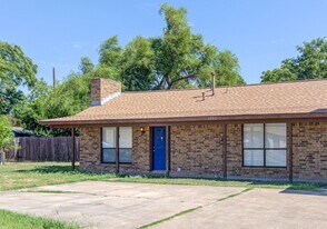 1202 Westcott Dr in Round Rock, TX - Building Photo